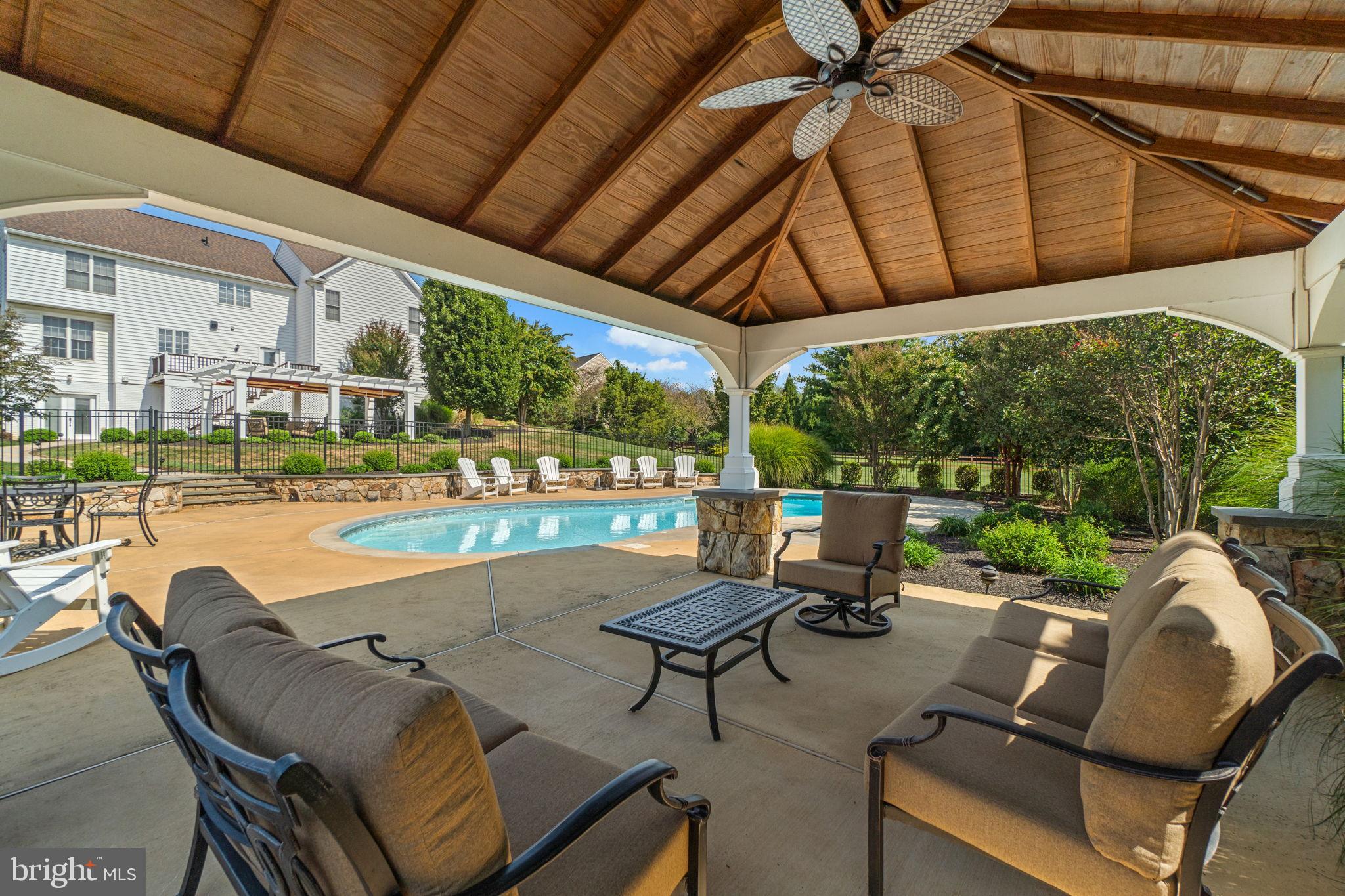 4257 BRIARWOOD COURT