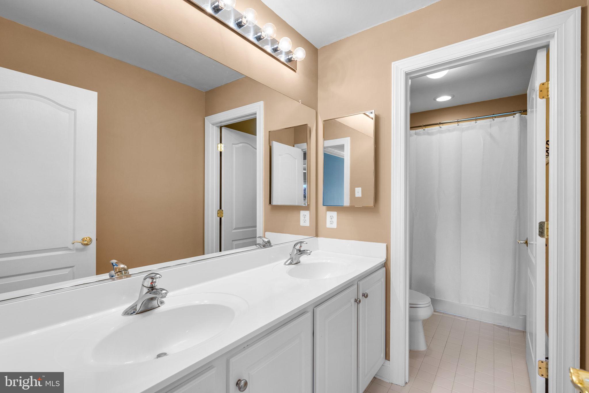 4257 BRIARWOOD COURT