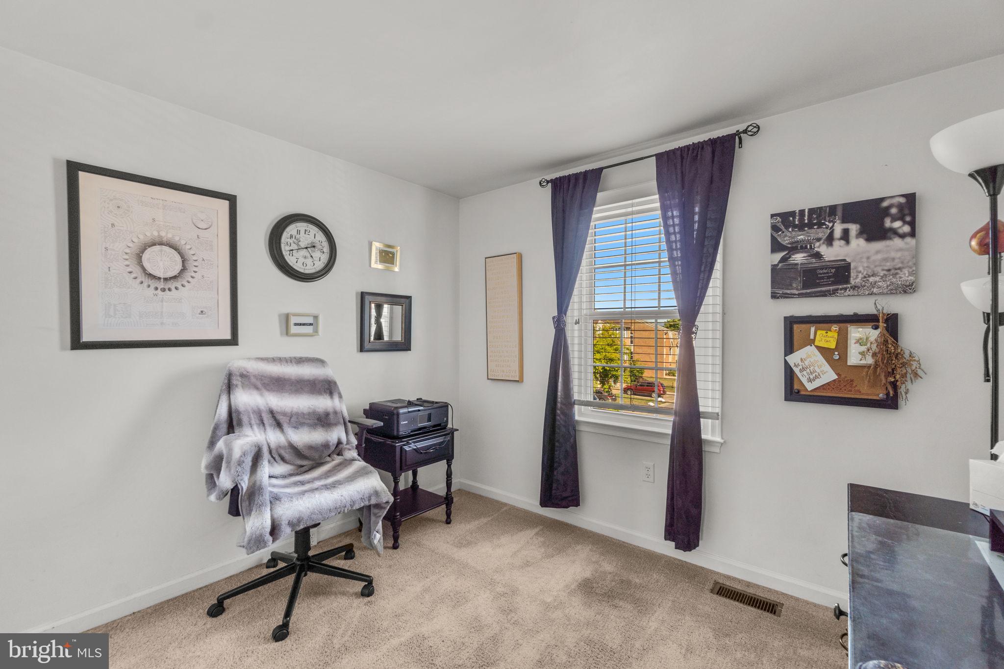 8033 HOLLOW REED COURT