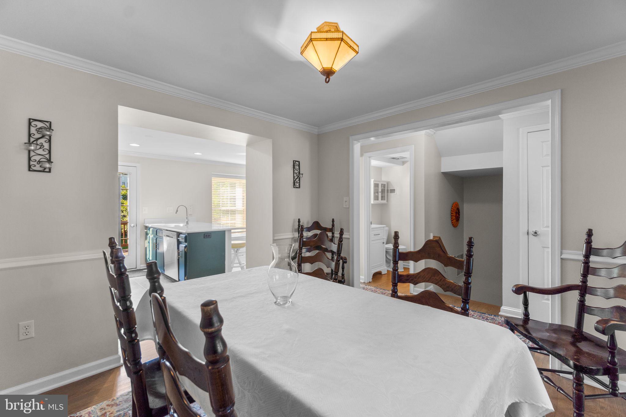 8033 HOLLOW REED COURT