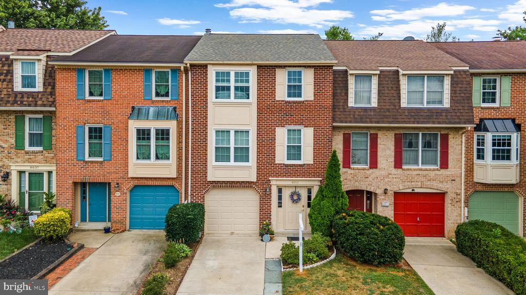 8033 HOLLOW REED COURT