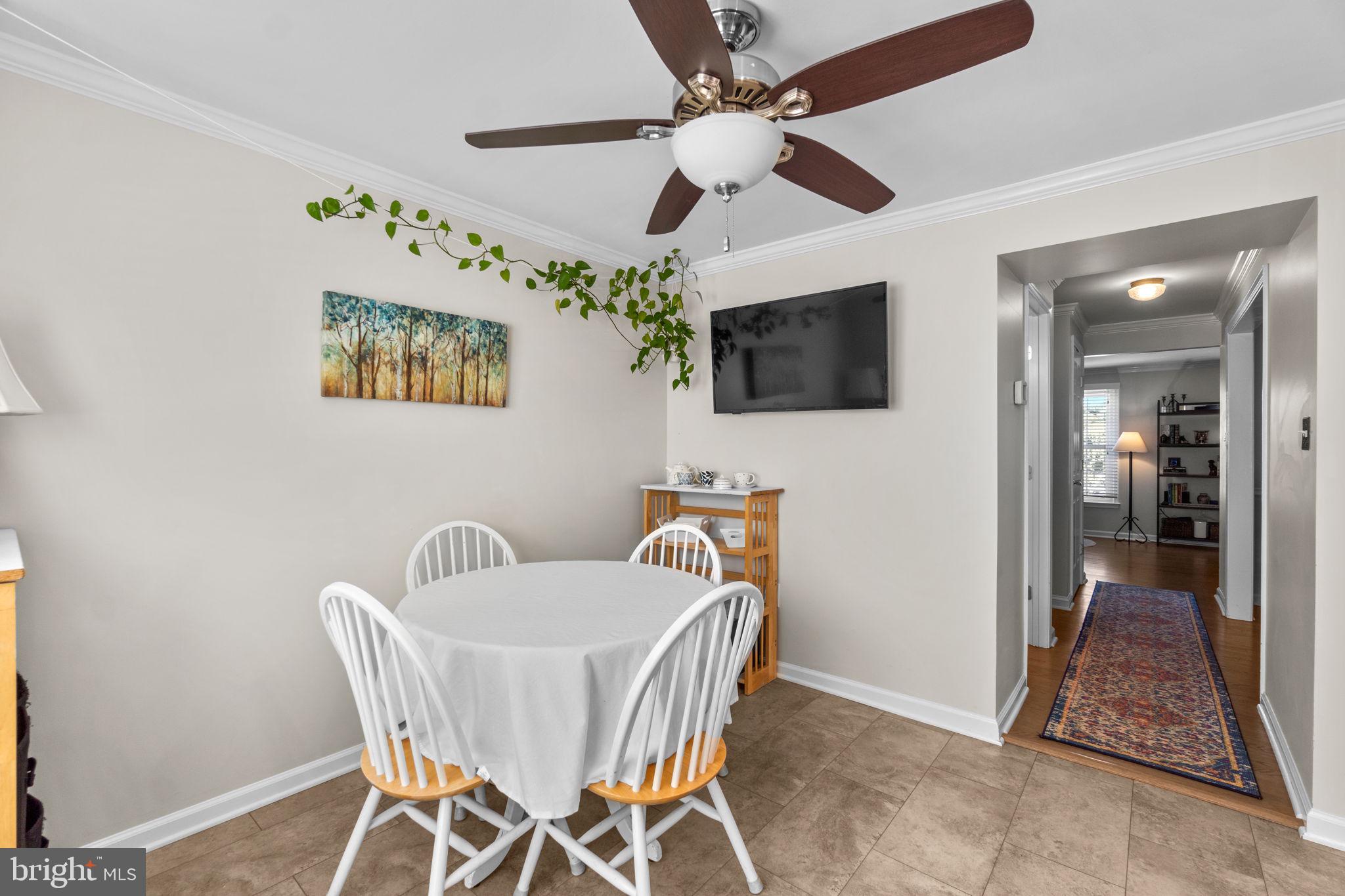 8033 HOLLOW REED COURT