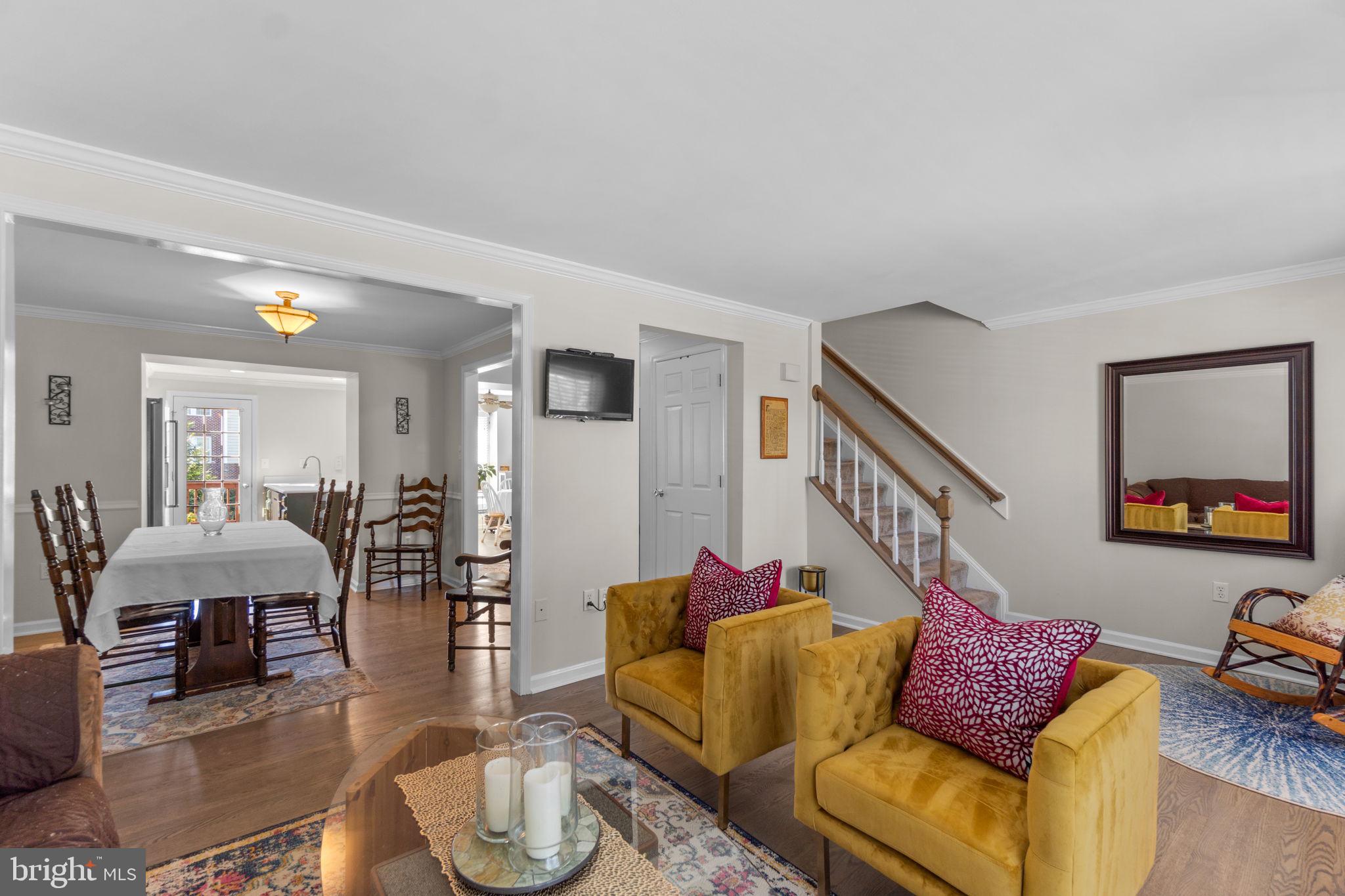 8033 HOLLOW REED COURT