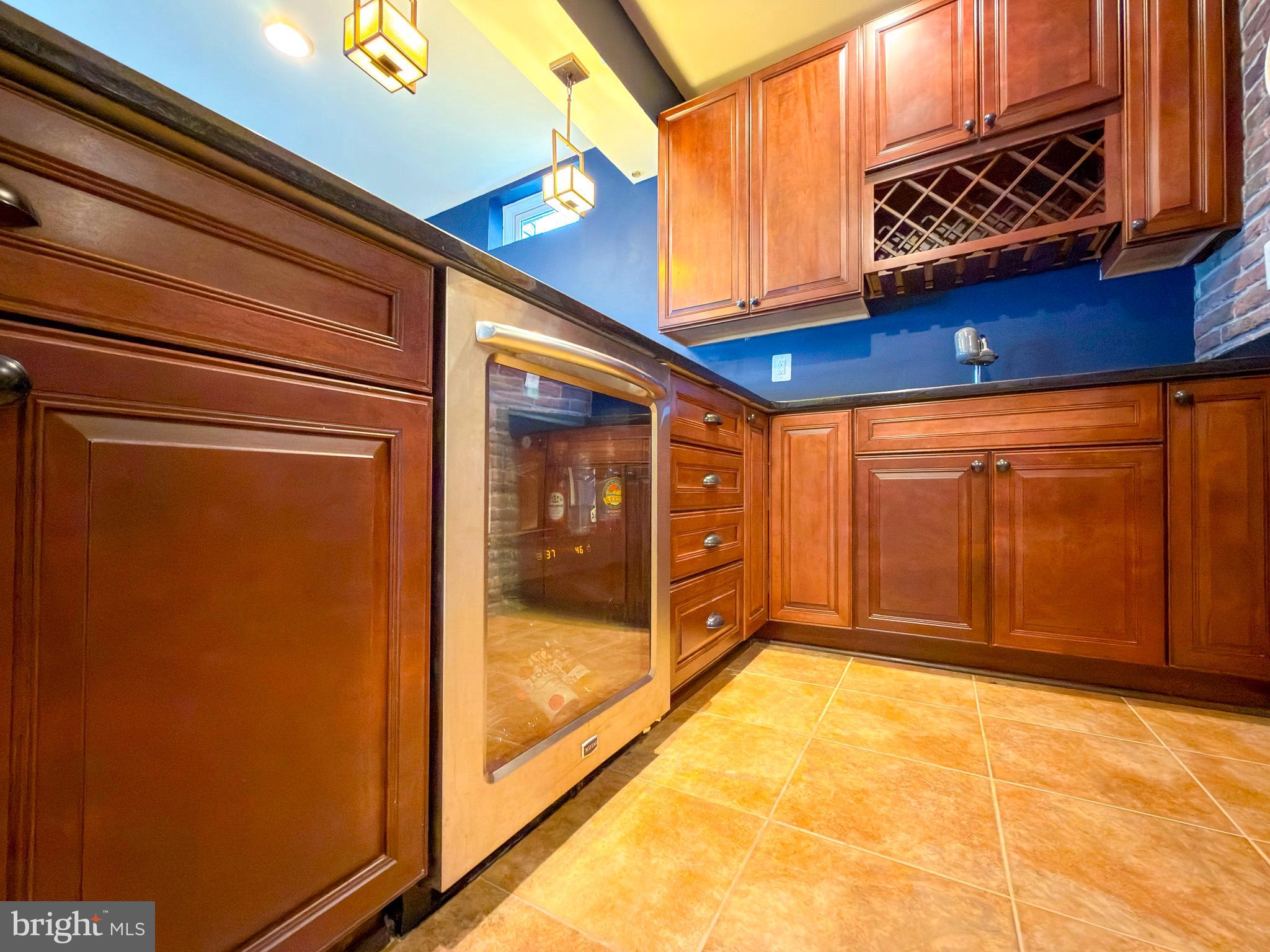 2031 BUTTERFIELD OVERLOOK