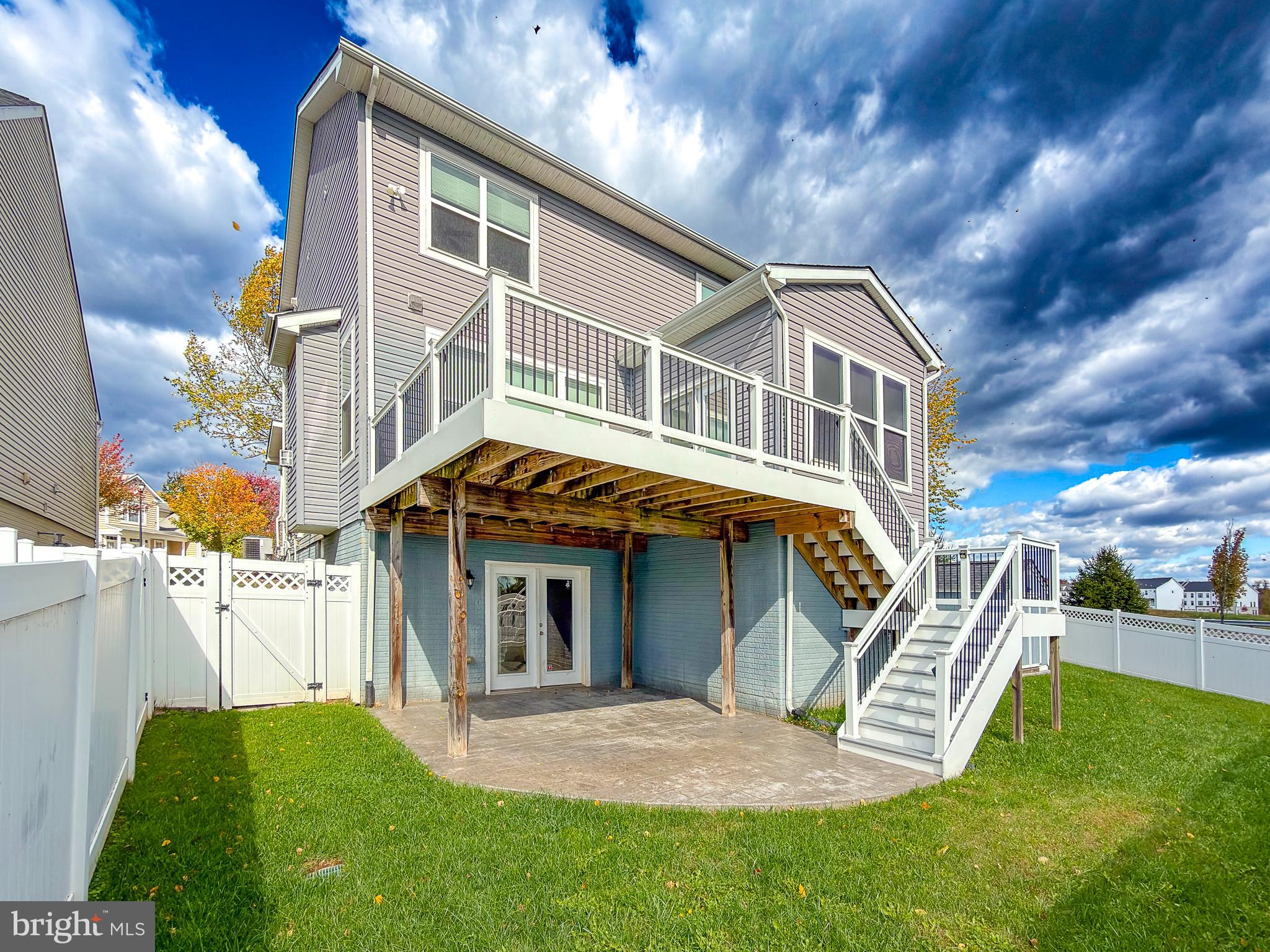 2031 BUTTERFIELD OVERLOOK