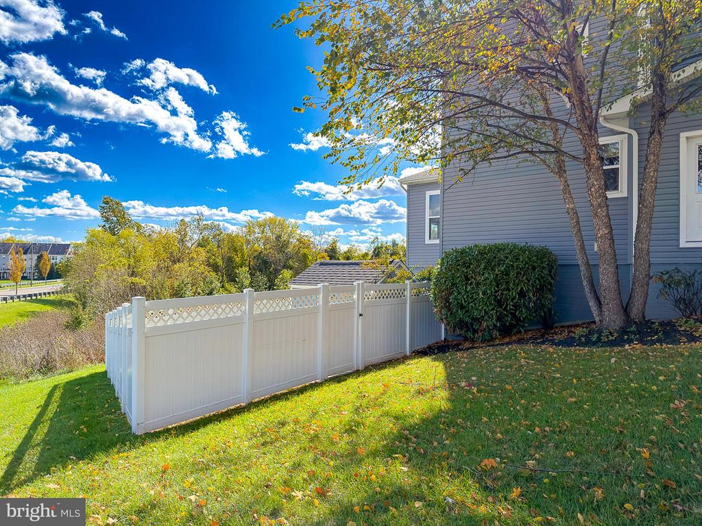 2031 BUTTERFIELD OVERLOOK