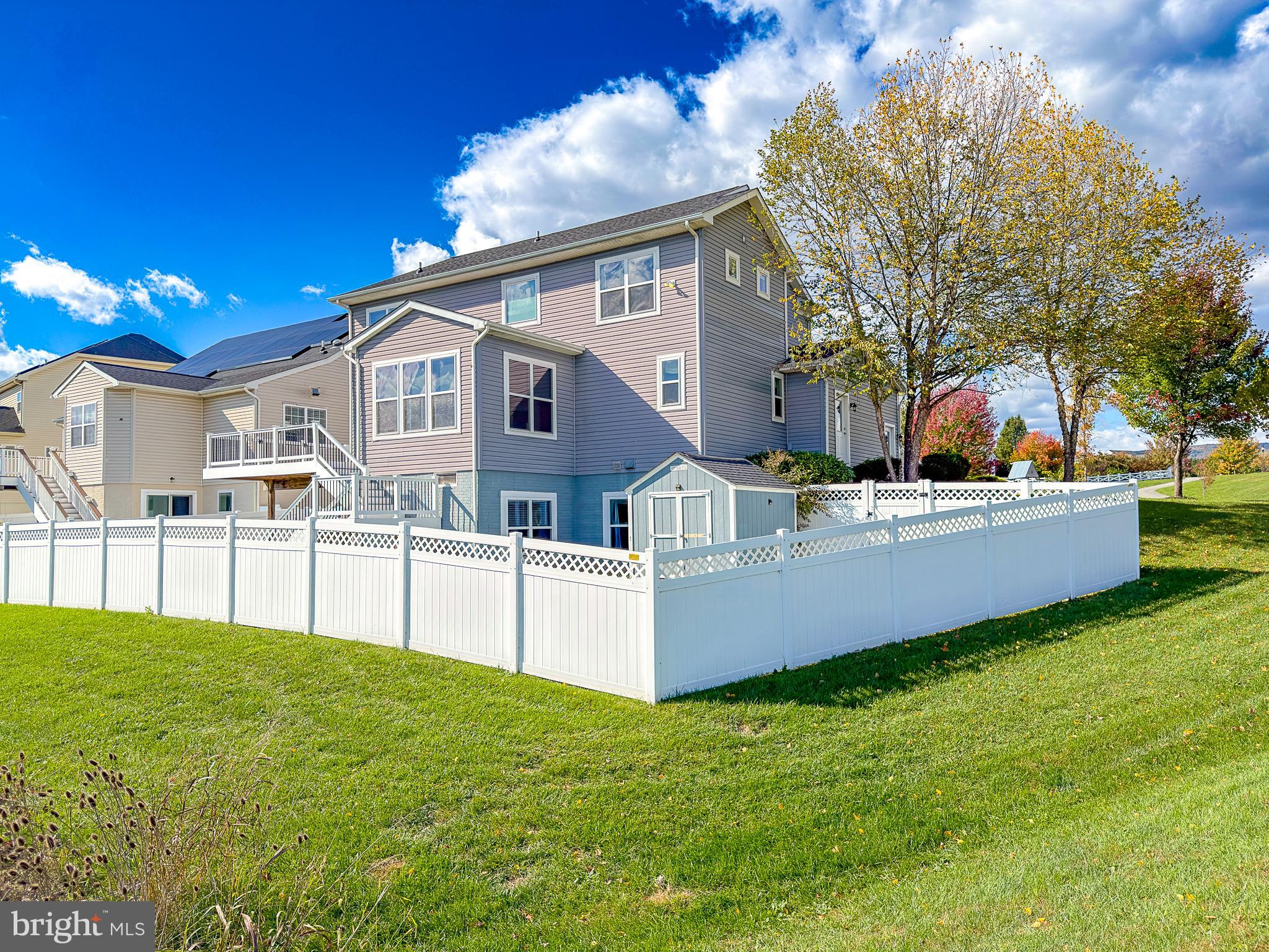 2031 BUTTERFIELD OVERLOOK