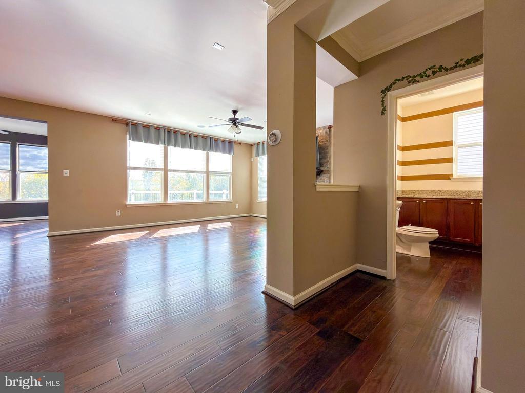 2031 BUTTERFIELD OVERLOOK