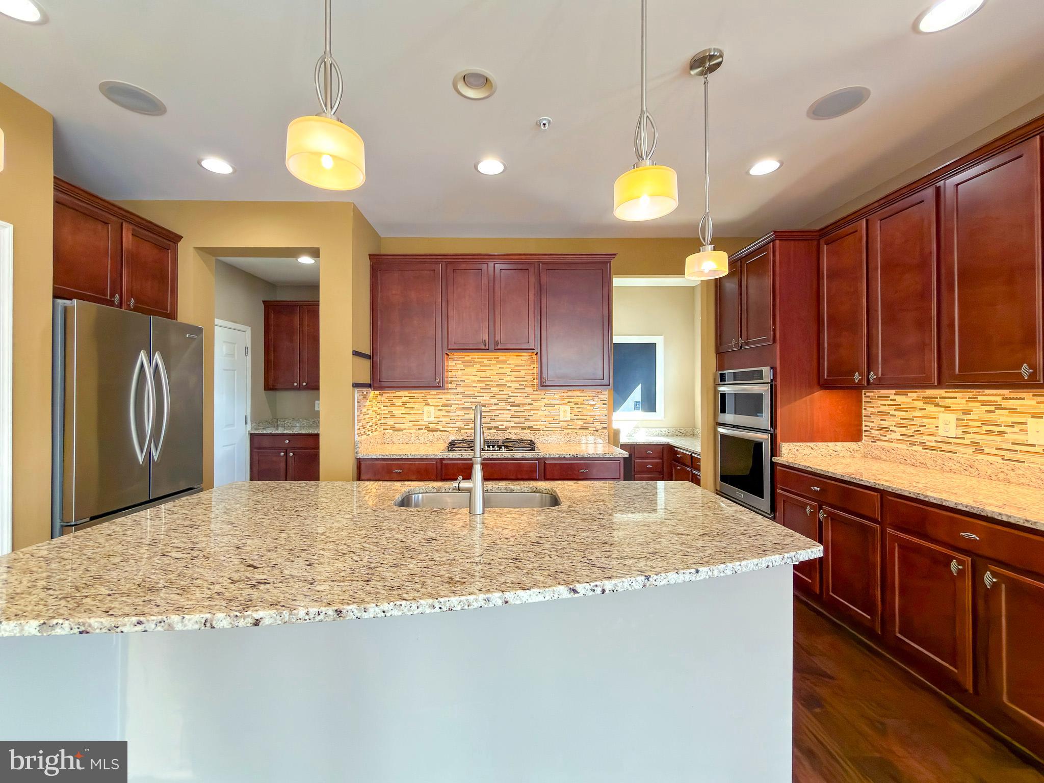 2031 BUTTERFIELD OVERLOOK