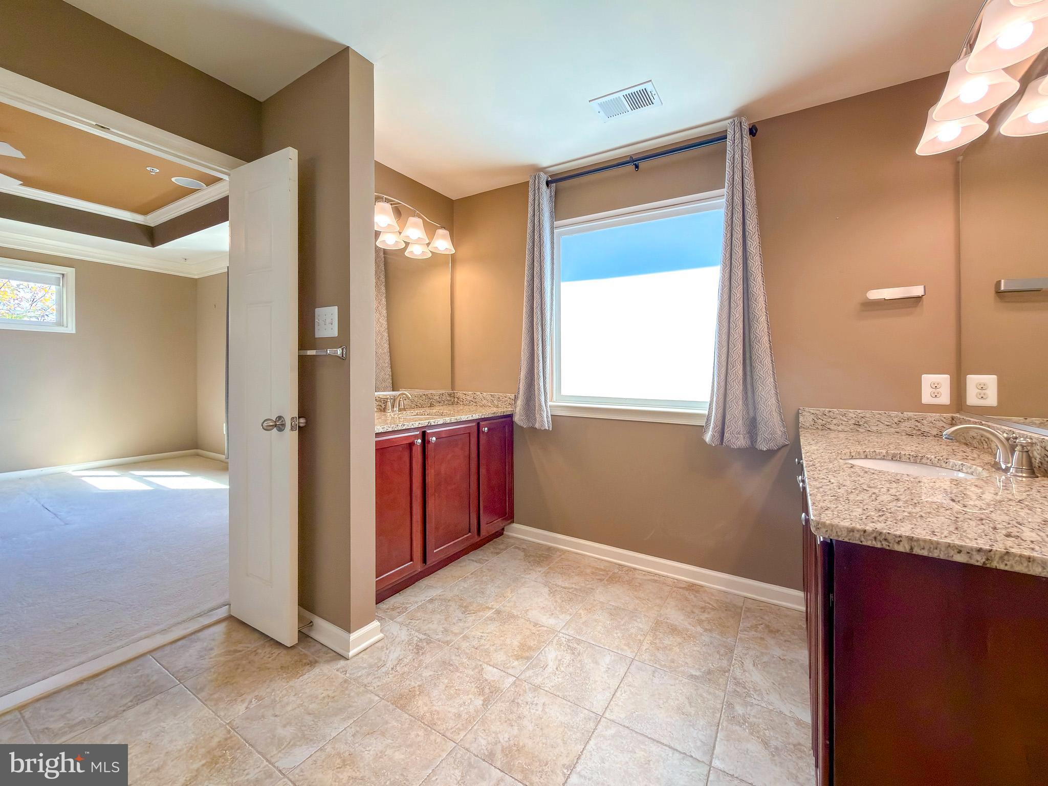 2031 BUTTERFIELD OVERLOOK