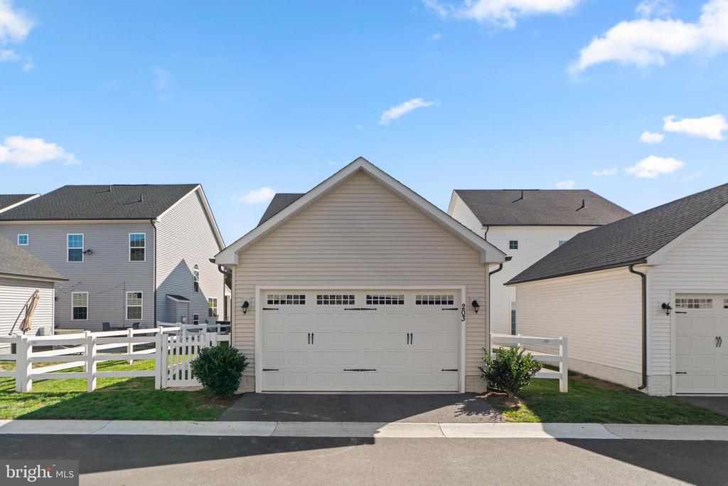 203 BAUGHMANS LANE