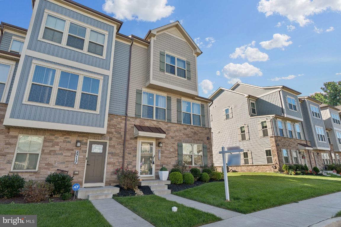 8715 SHADY PINES DRIVE