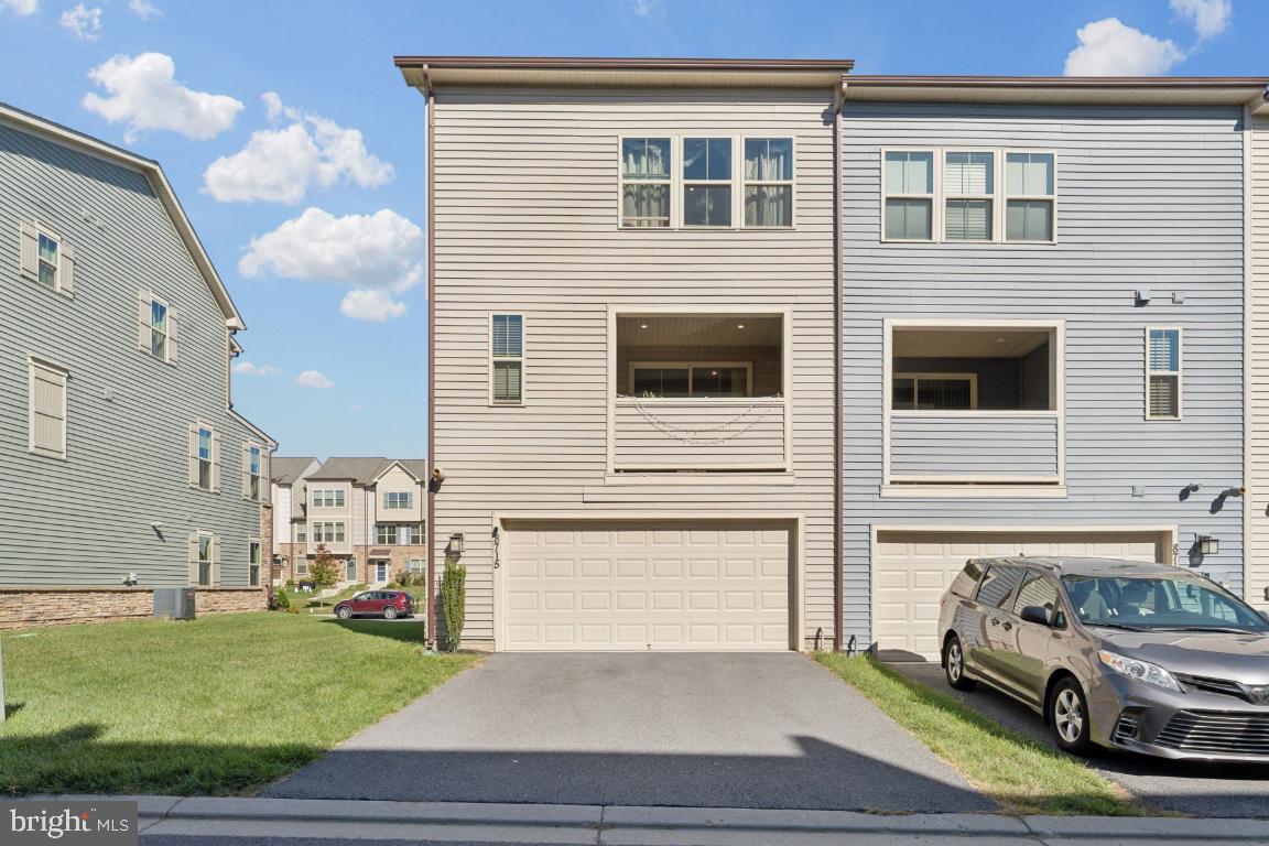 8715 SHADY PINES DRIVE