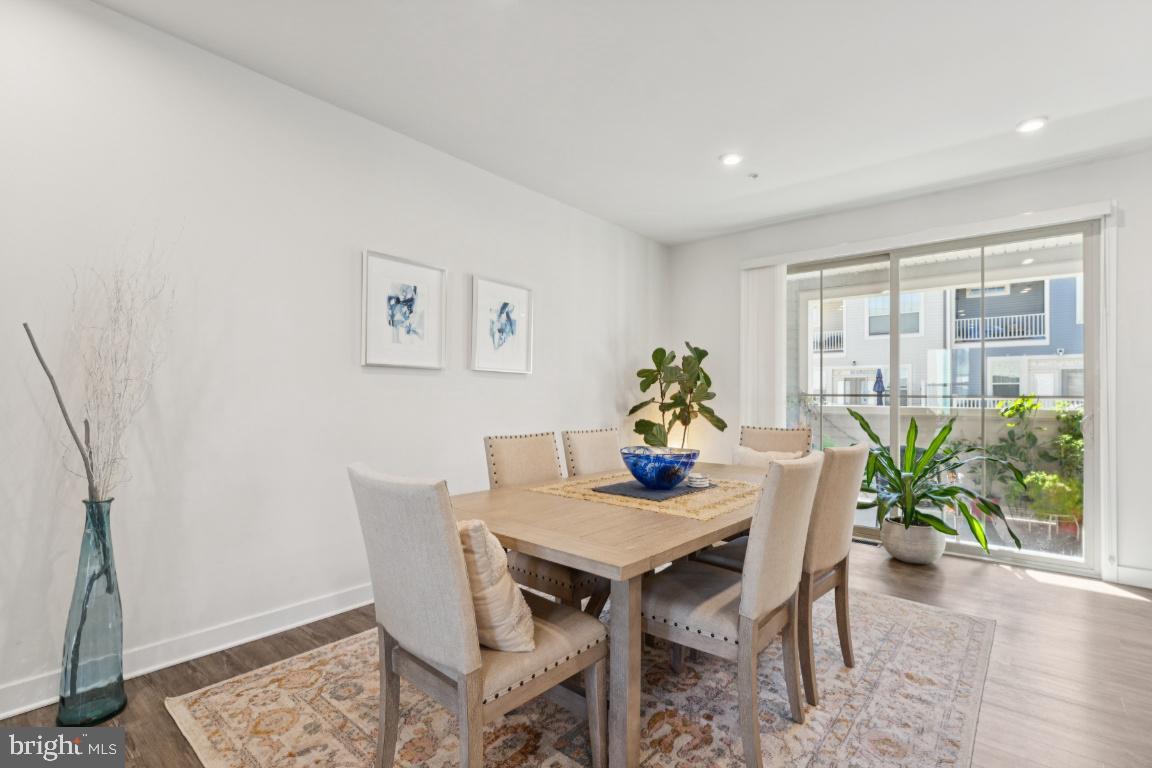 8715 SHADY PINES DRIVE