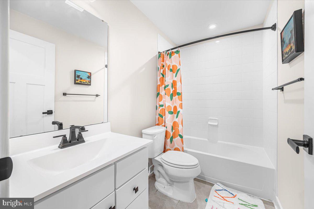 5806 PECKING STONE STREET