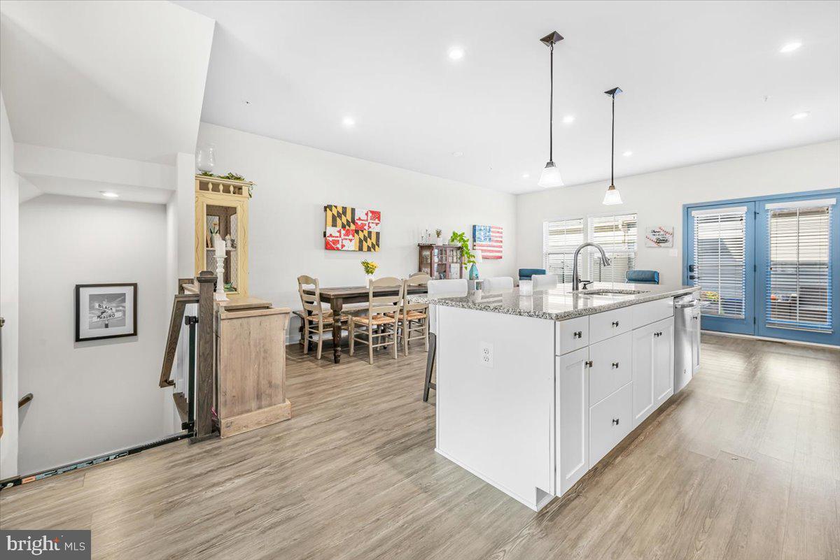 5806 PECKING STONE STREET