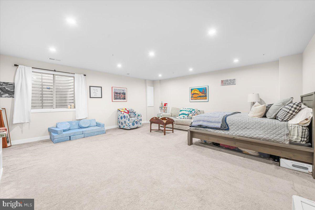 5806 PECKING STONE STREET