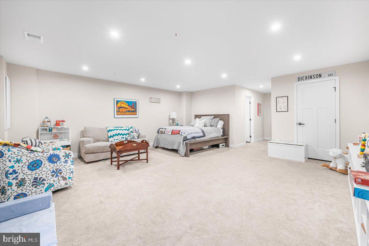 5806 PECKING STONE STREET