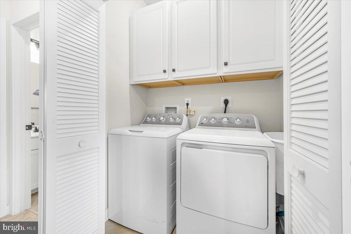 5806 PECKING STONE STREET