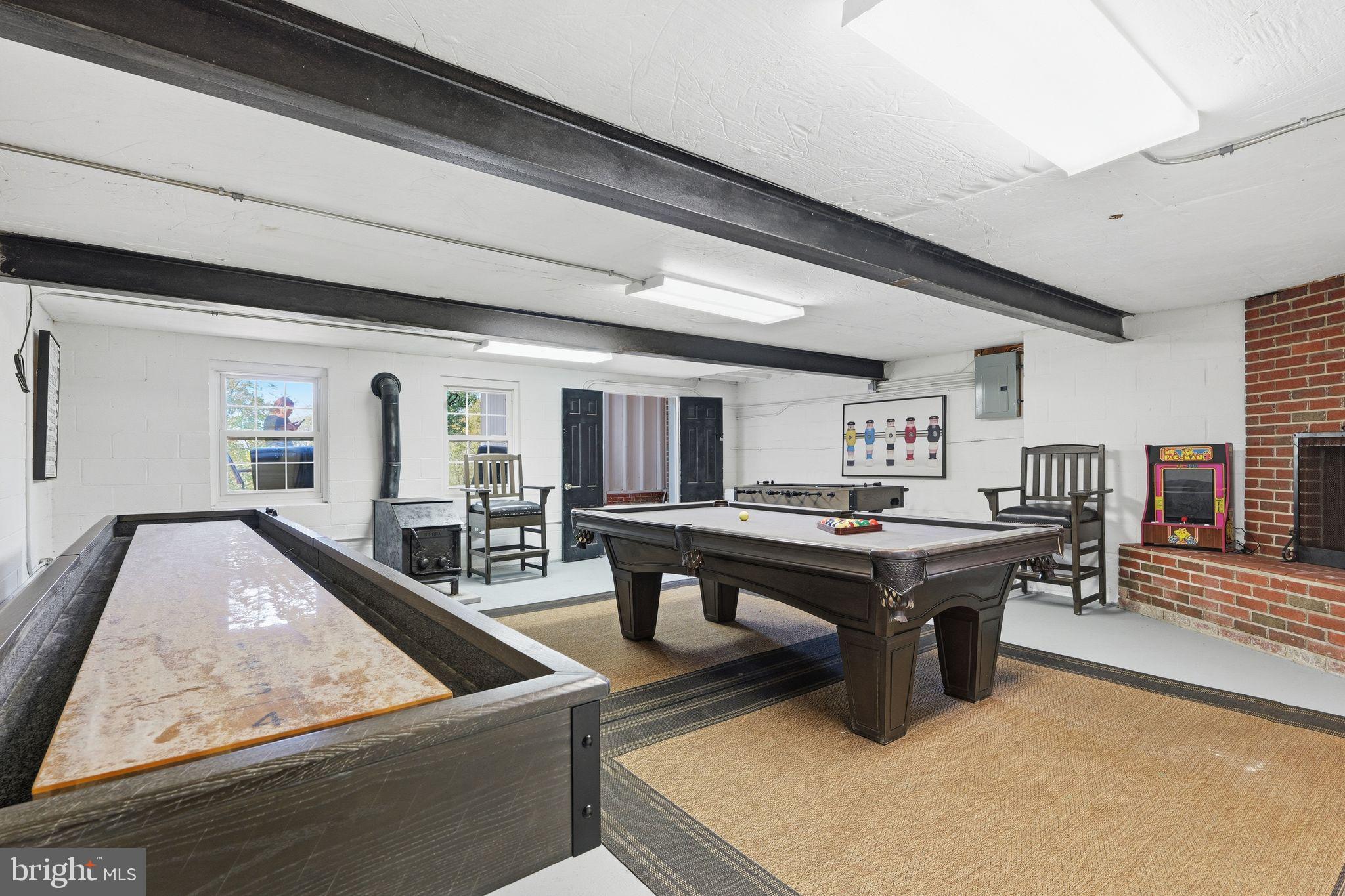 5642 JEFFERSON BOULEVARD