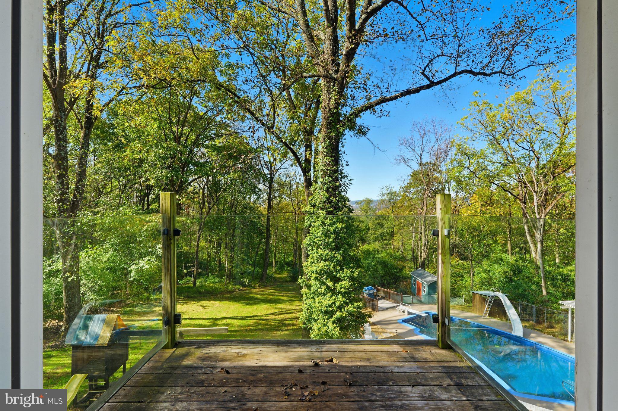 5642 JEFFERSON BOULEVARD