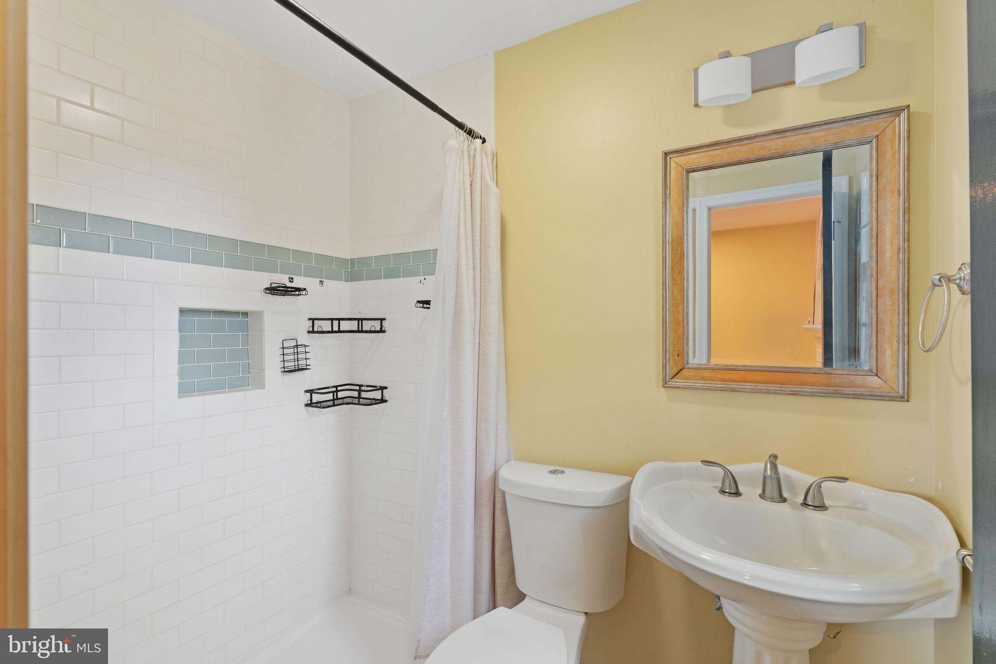 5642 JEFFERSON BOULEVARD