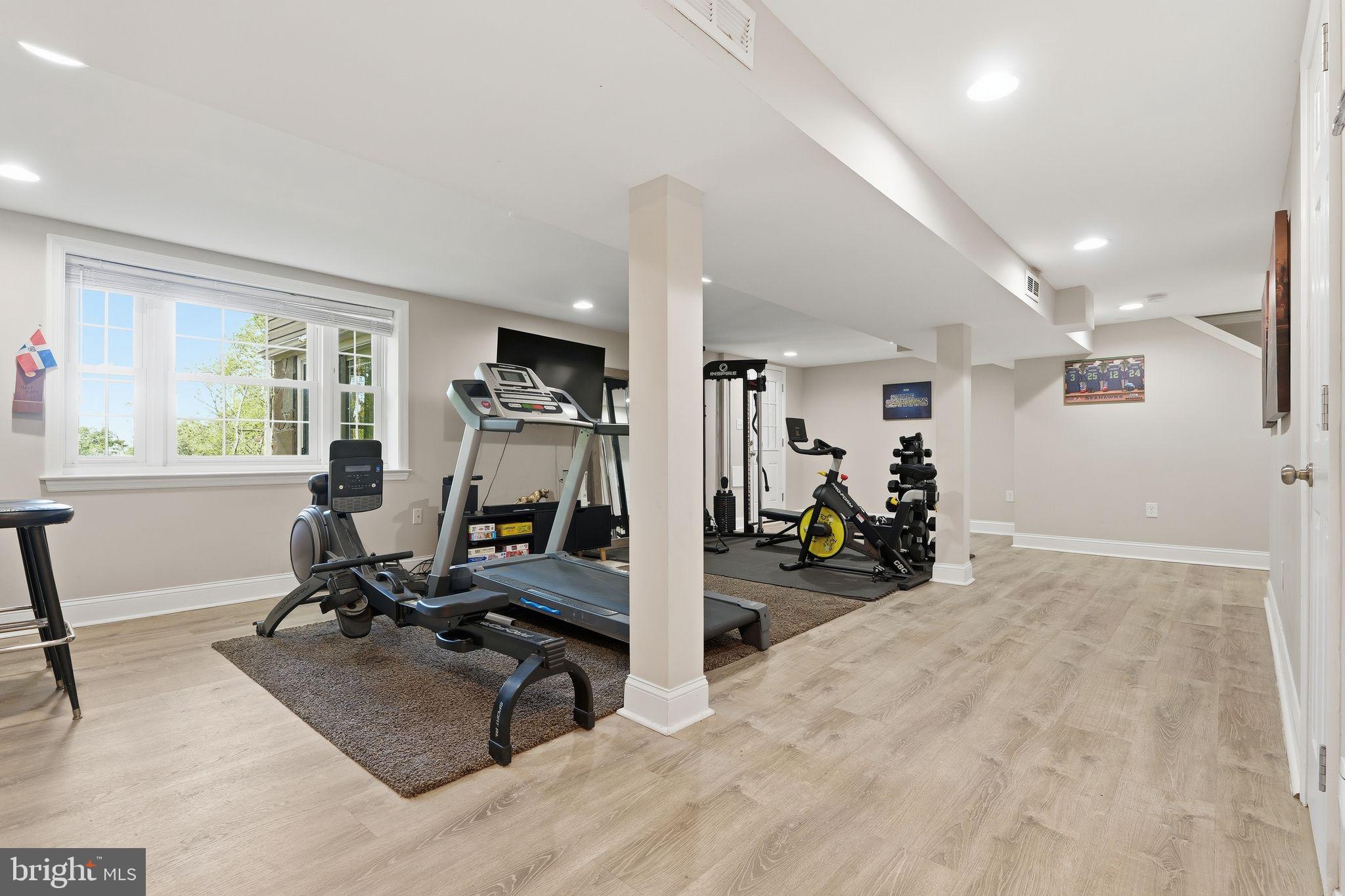 5642 JEFFERSON BOULEVARD