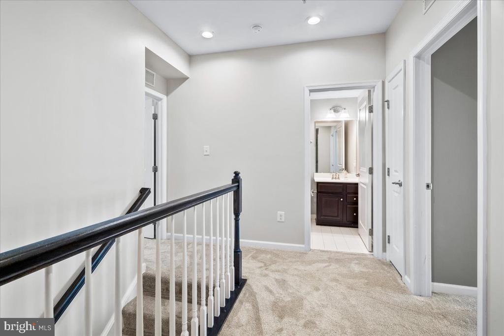 6412 WALCOTT LANE