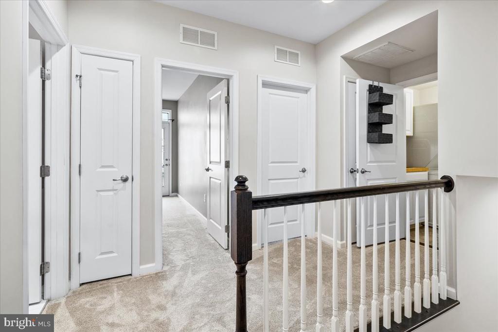 6412 WALCOTT LANE