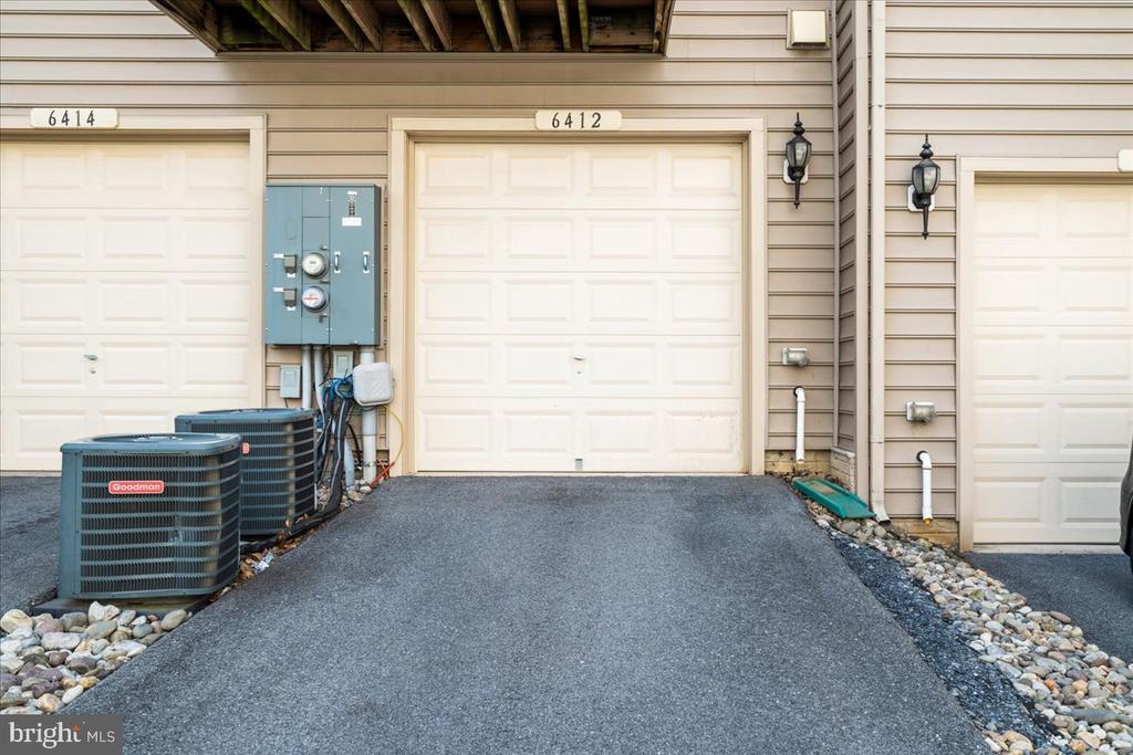 6412 WALCOTT LANE