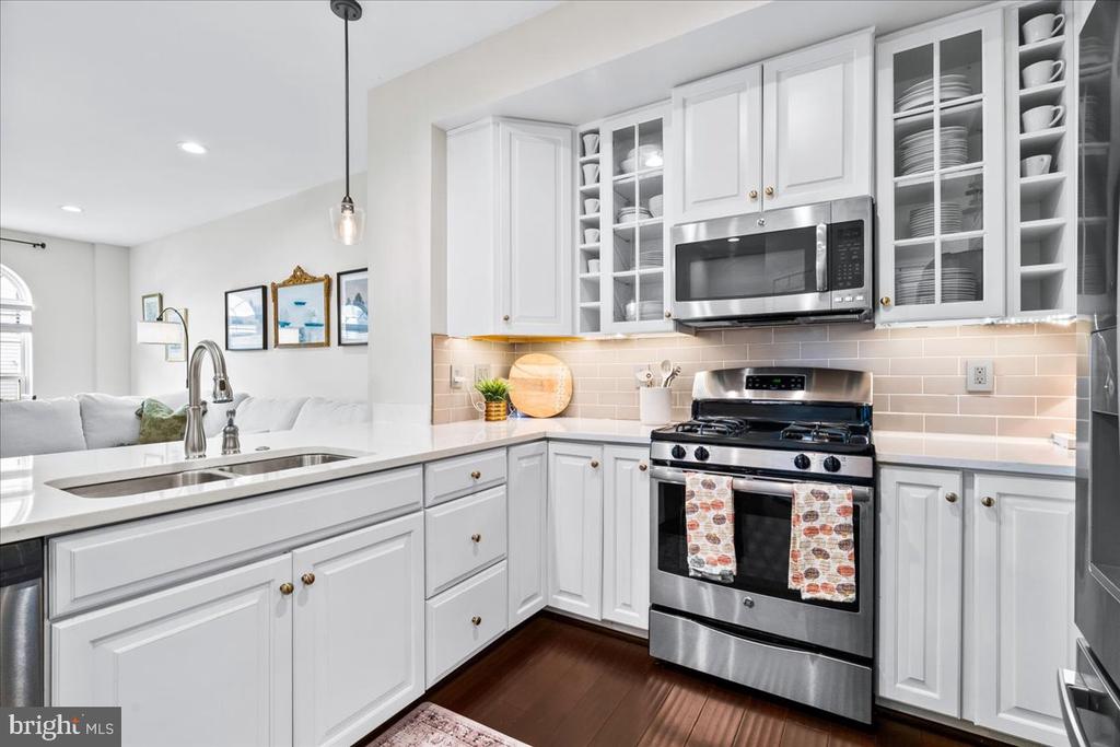 6412 WALCOTT LANE