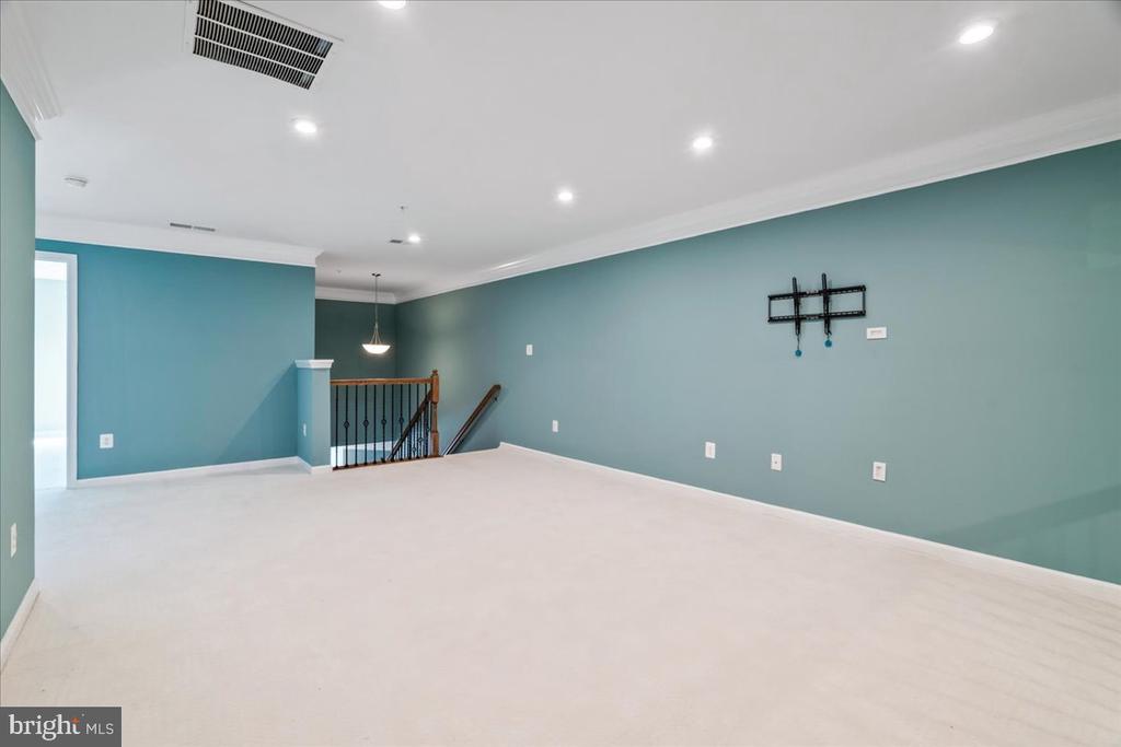 5358 RED MULBERRY WAY