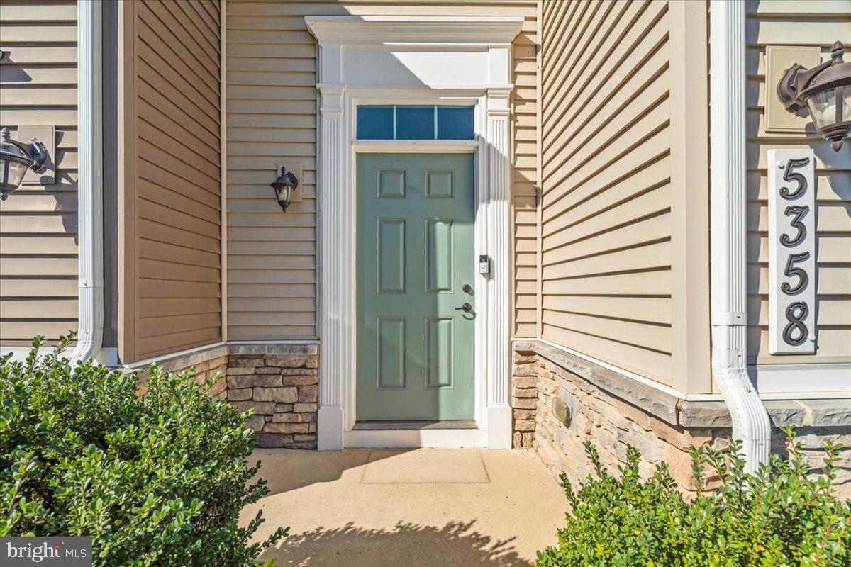 5358 RED MULBERRY WAY