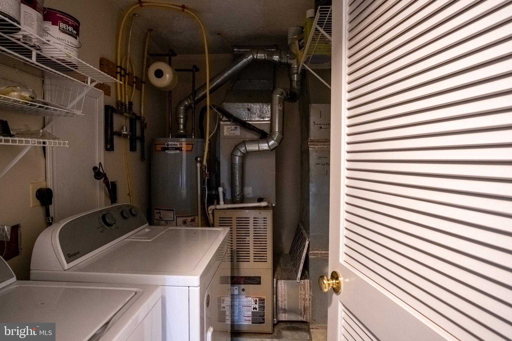 4910 EDGEWARE TERRACE