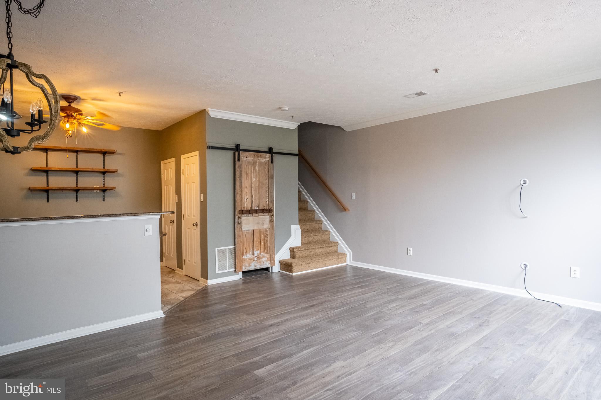 4910 EDGEWARE TERRACE