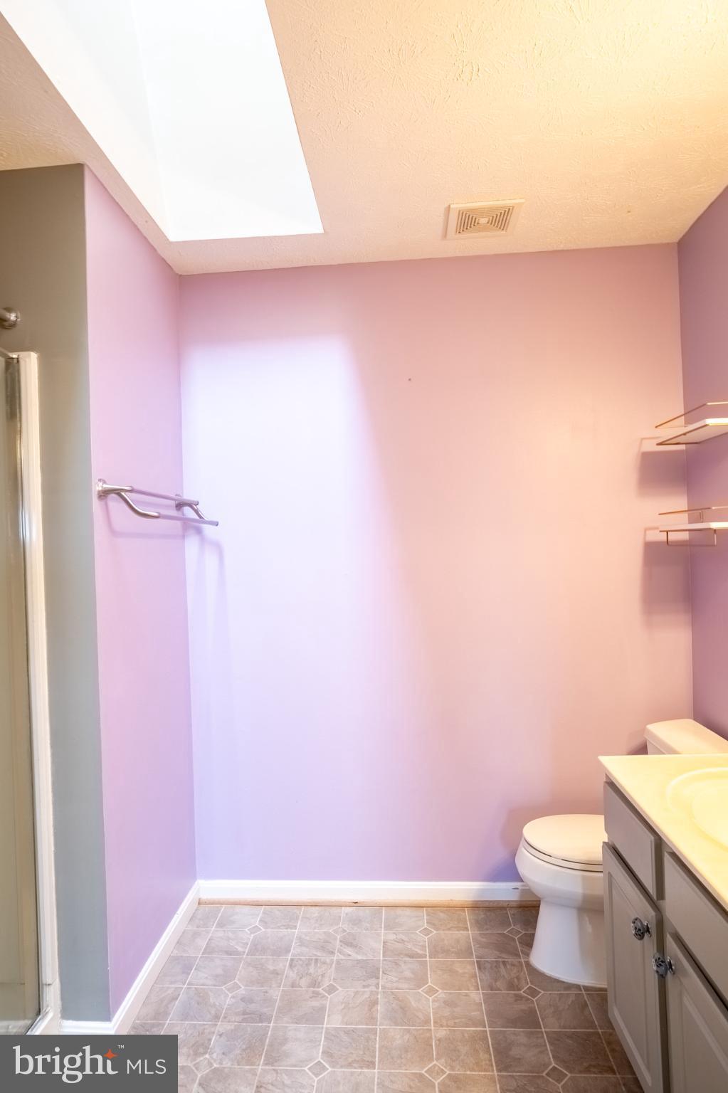 4910 EDGEWARE TERRACE