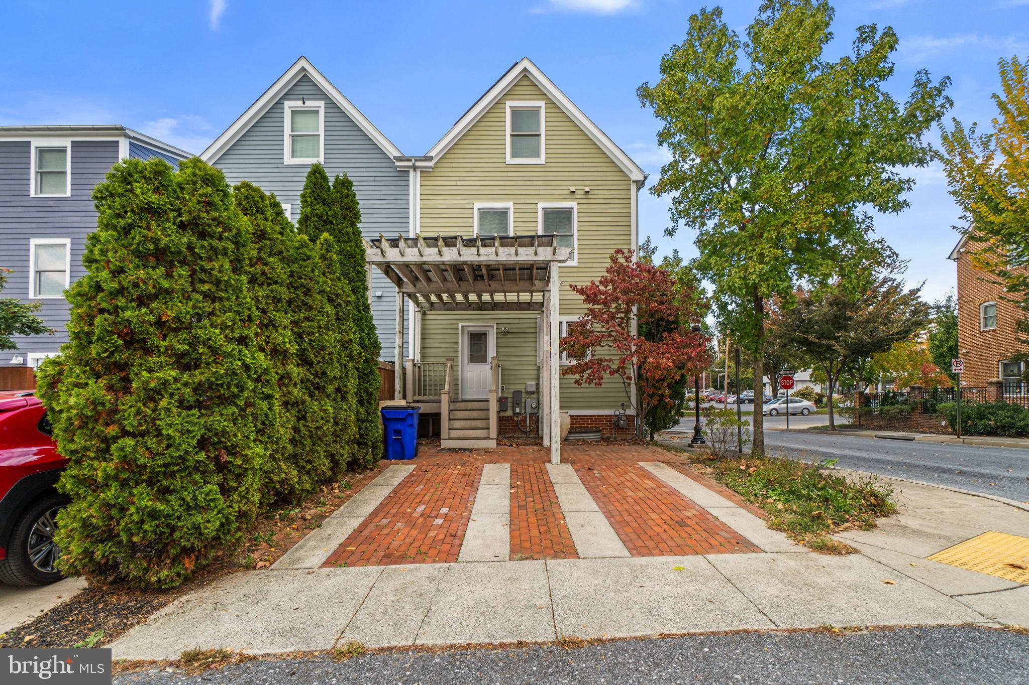 620 N BENTZ STREET N