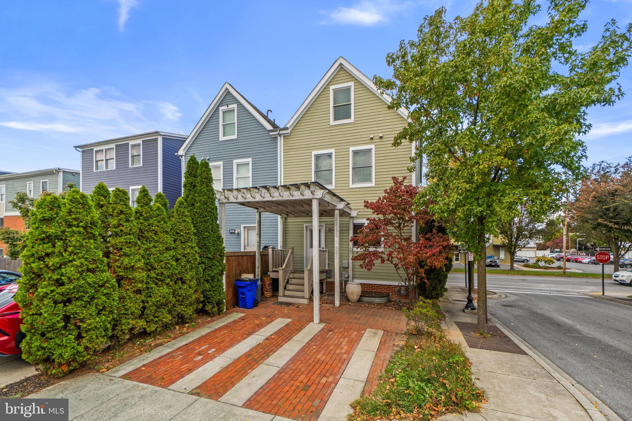 620 N BENTZ STREET N