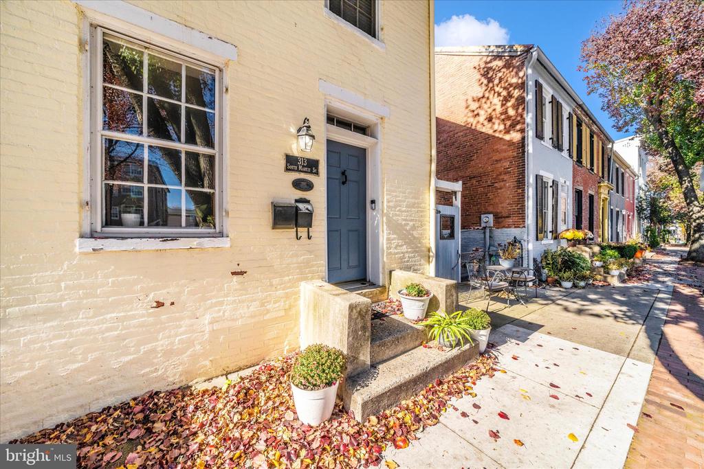 313 S MARKET STREET