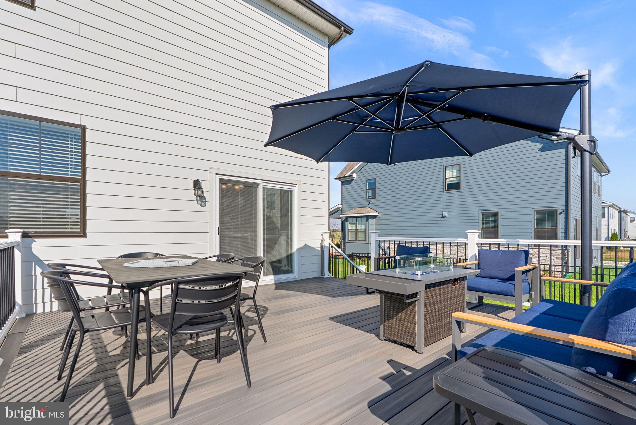 518 CARROLL WALK AVENUE