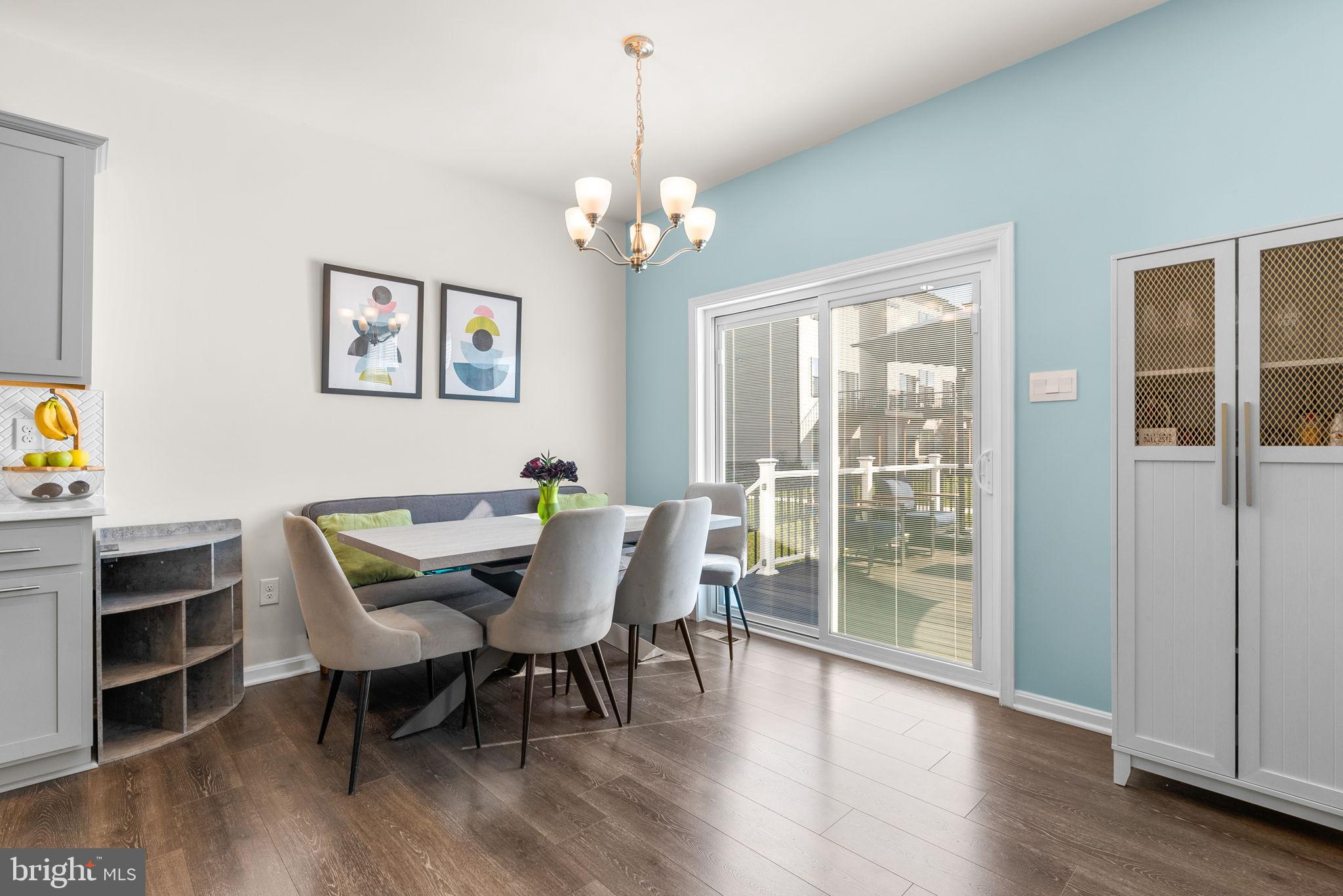 518 CARROLL WALK AVENUE