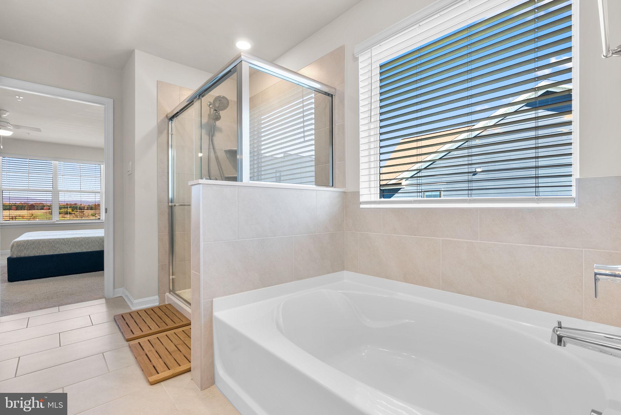 518 CARROLL WALK AVENUE