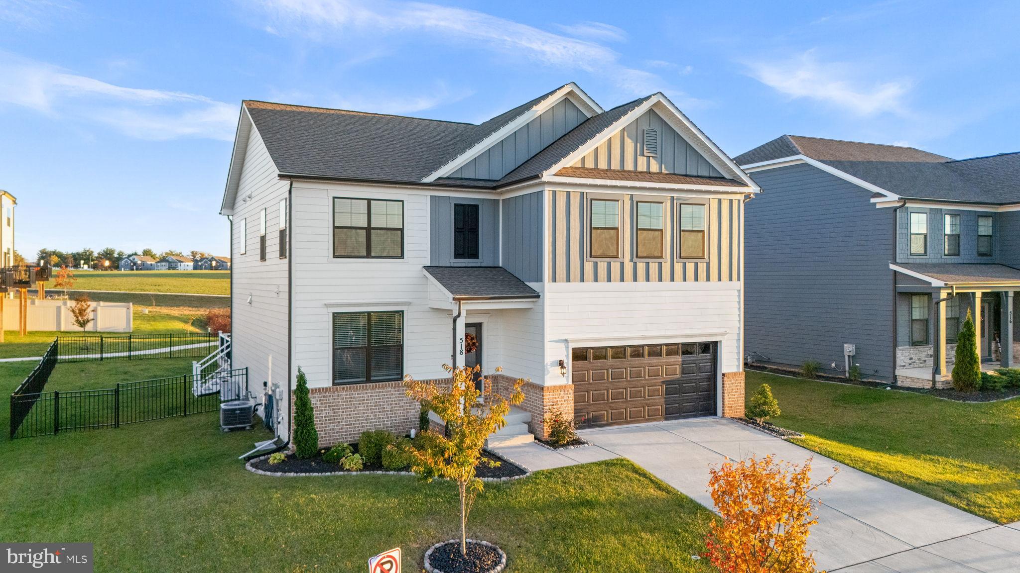 518 CARROLL WALK AVENUE