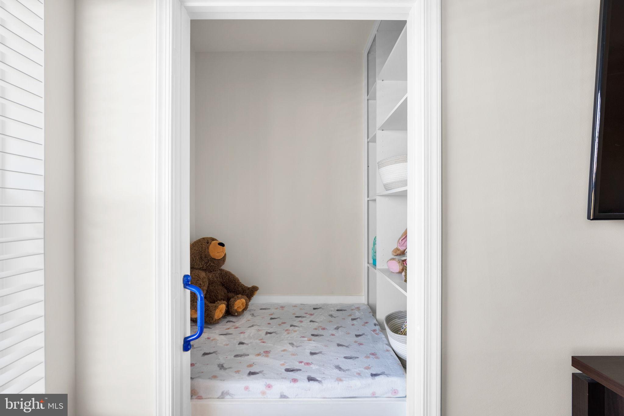 518 CARROLL WALK AVENUE