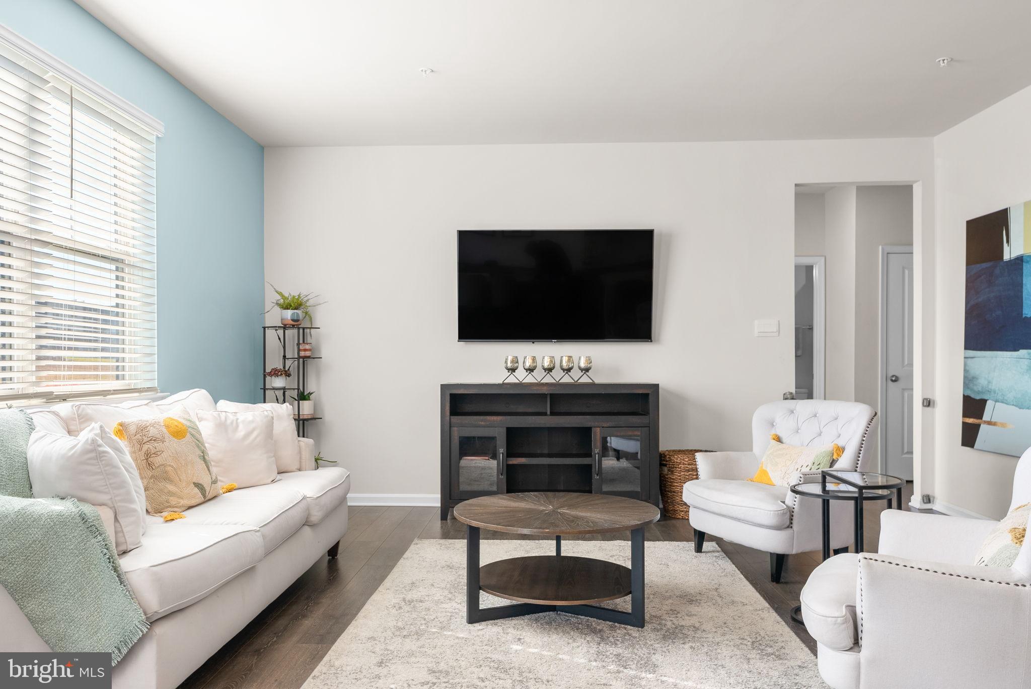 518 CARROLL WALK AVENUE