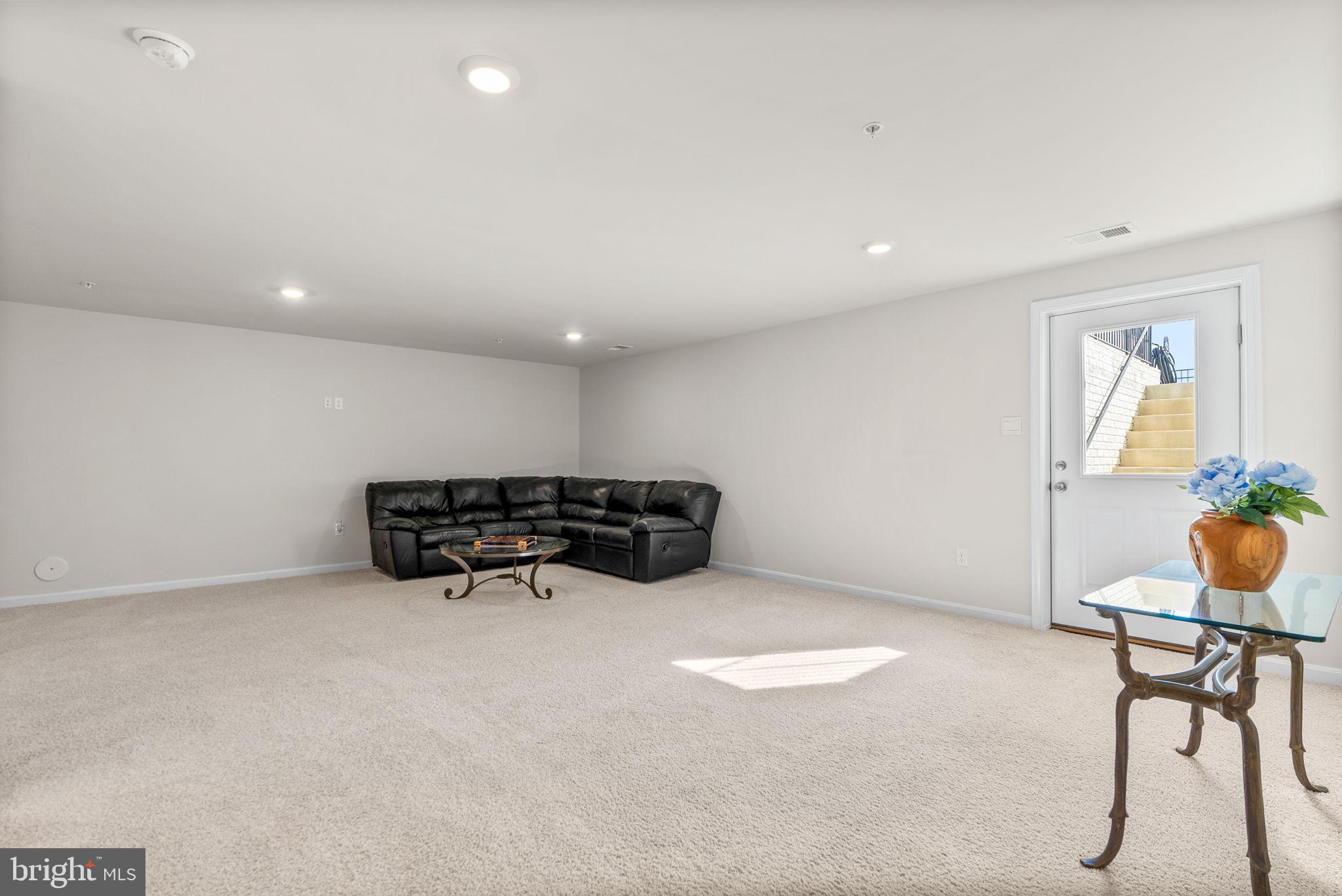 518 CARROLL WALK AVENUE