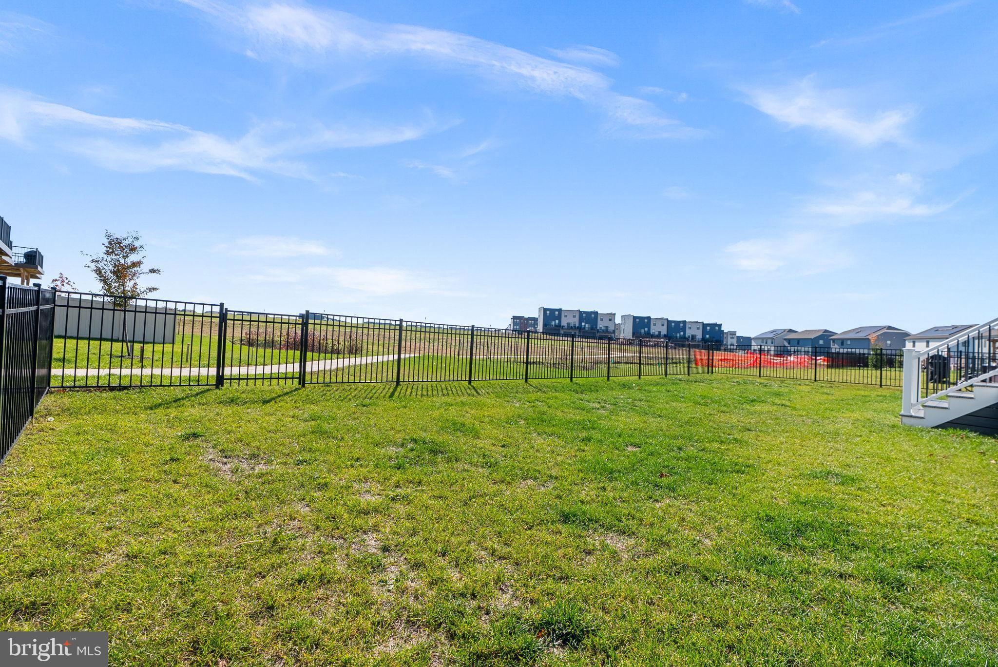 518 CARROLL WALK AVENUE