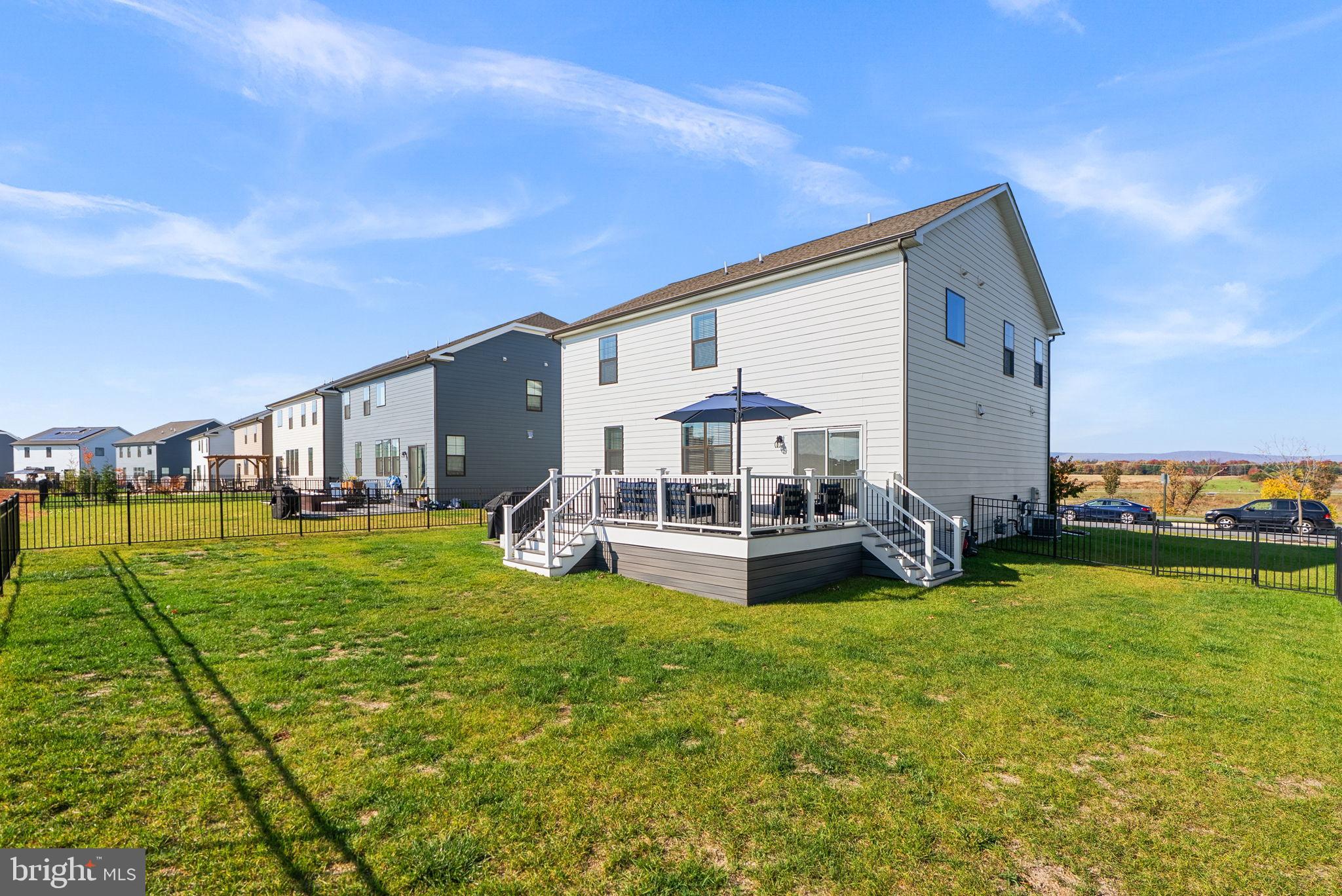 518 CARROLL WALK AVENUE