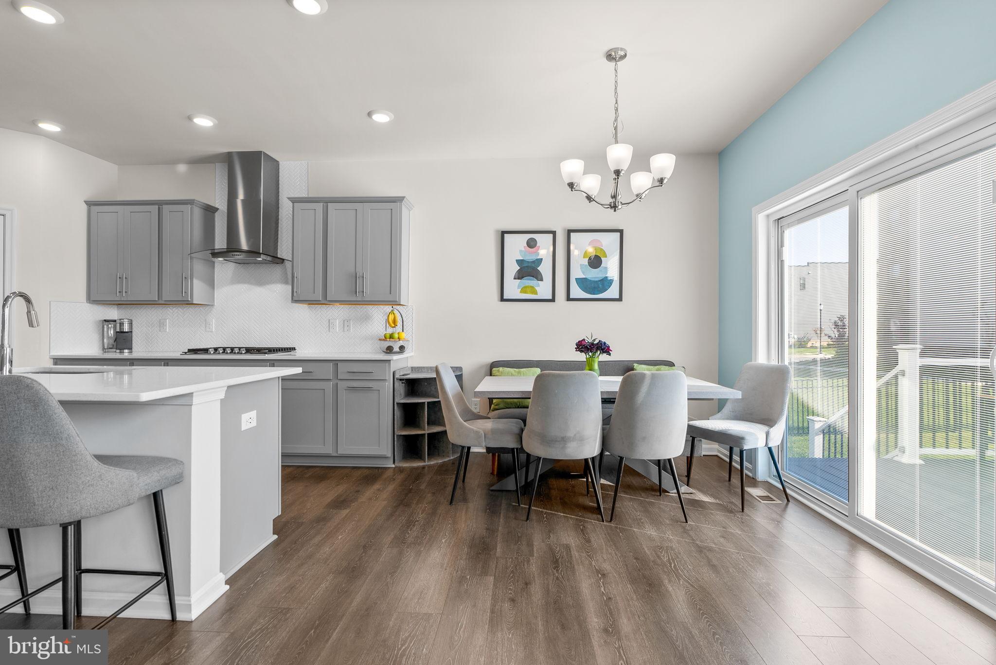 518 CARROLL WALK AVENUE