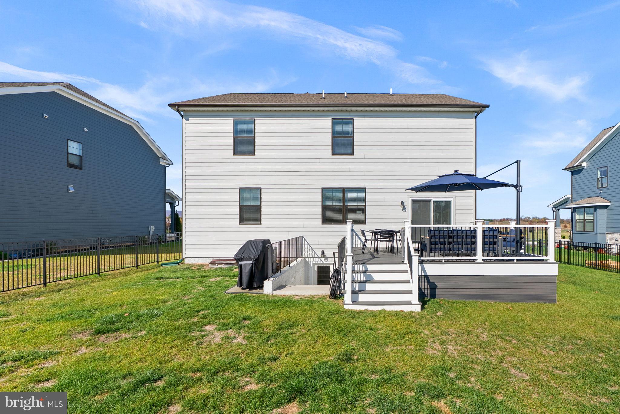 518 CARROLL WALK AVENUE